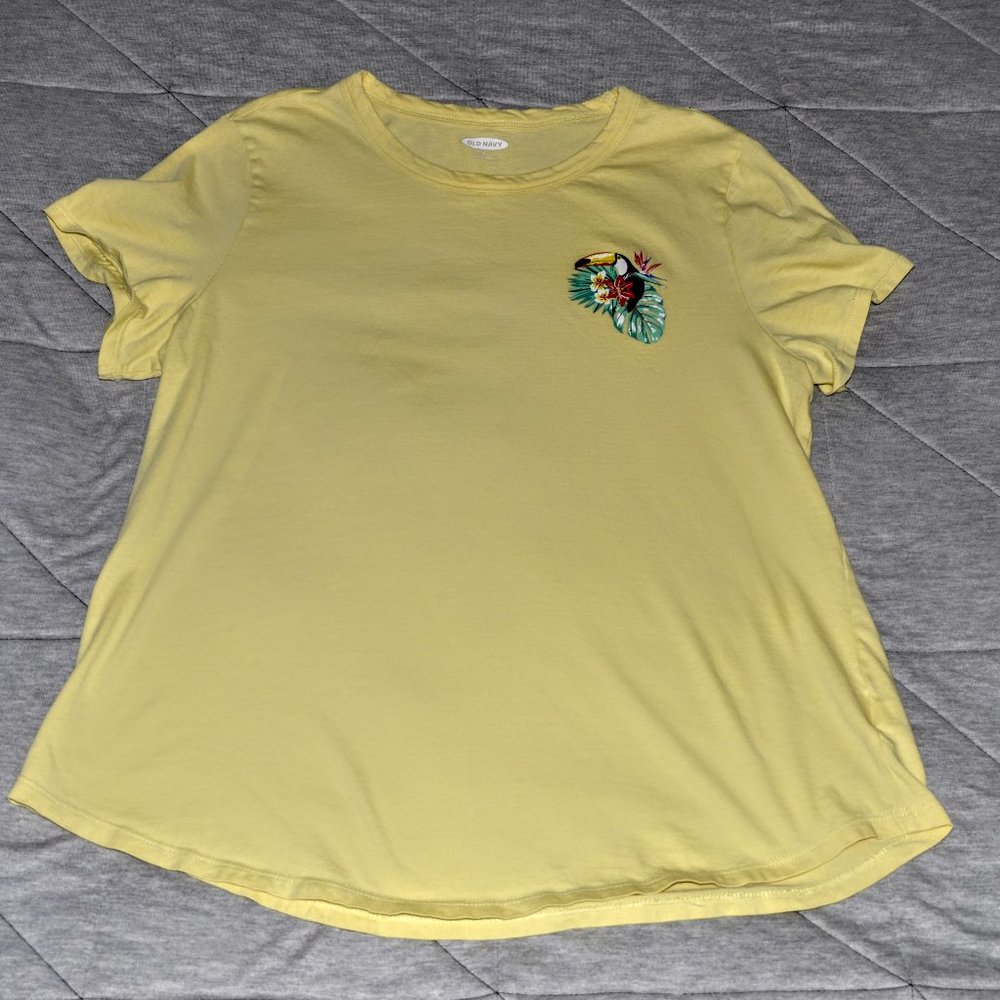 Yellow graphic t-shirt